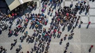 シニアにじわり浸透。ポケモンGOでウォーキング