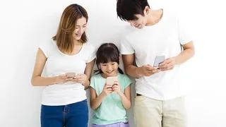 スマホデビューの季節！スマホを持たせたら気を付けたいこと